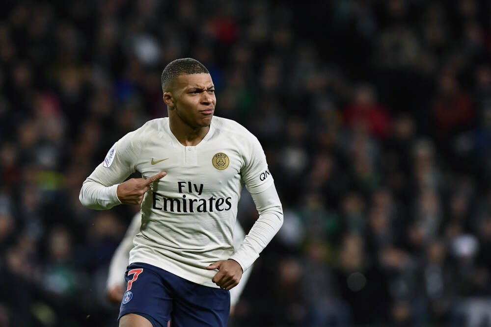 香港证监会梁凤仪：应对不明朗的全球环境，需加强国际交流与合作